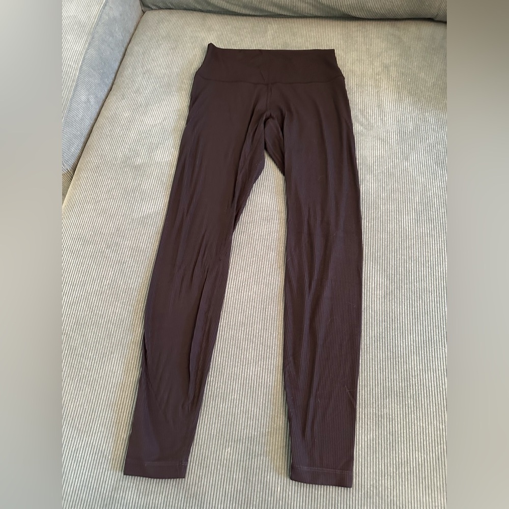 Lululemon black ribbed align leggings